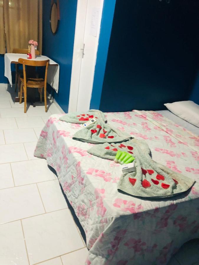 Bela Casa Particular Piscina Até 24 Pessoas Informar Quantidade Do Seu Grupo *